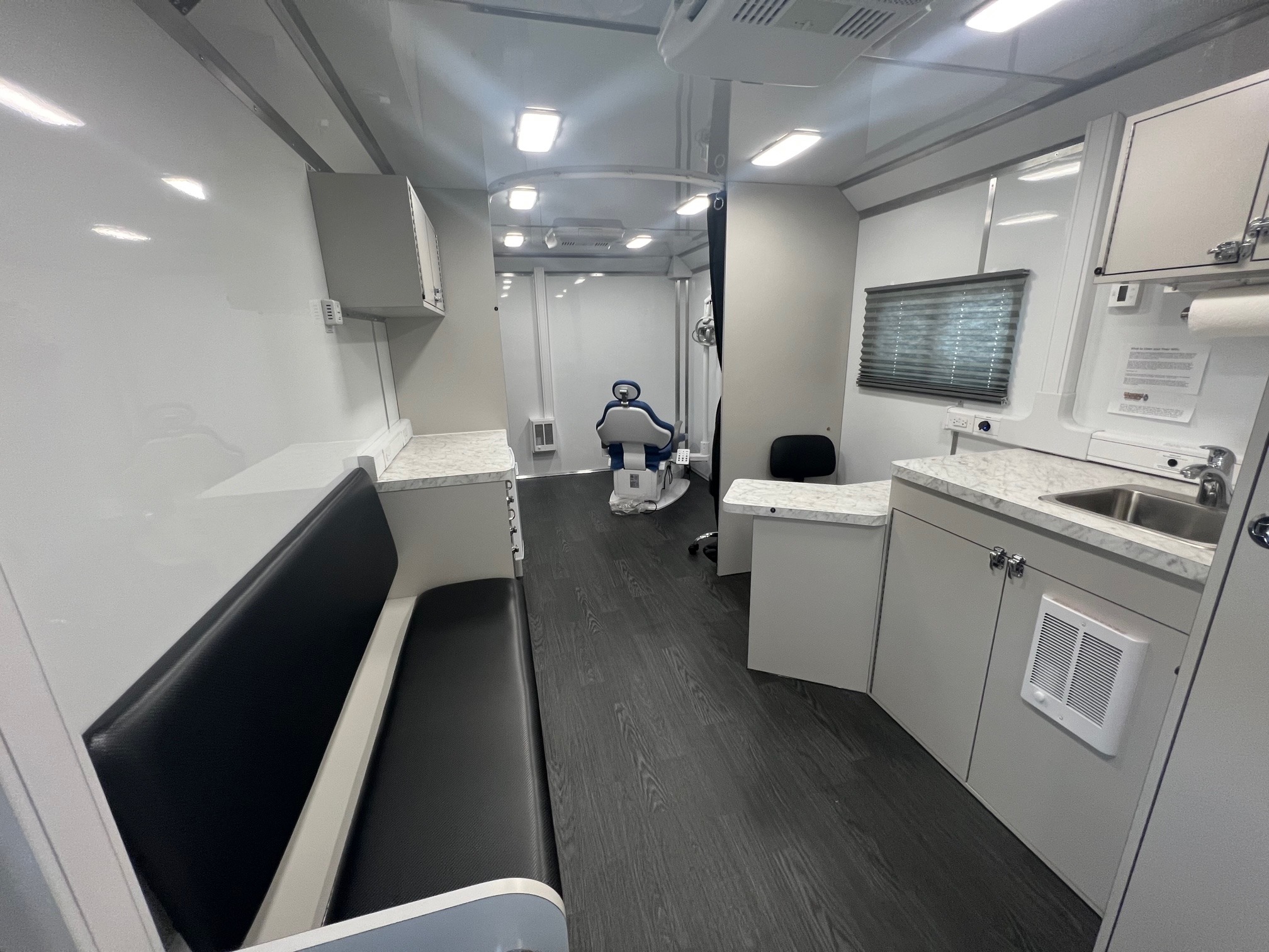 37ft Mobile Dental Clinic